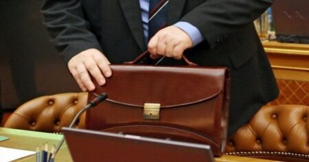 image-f5025f1a85c95241acfba8f0c55f7248