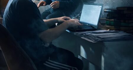 image-messenger_creation_284c478f-f3e4-47bf-aad1-5f80b4038f83