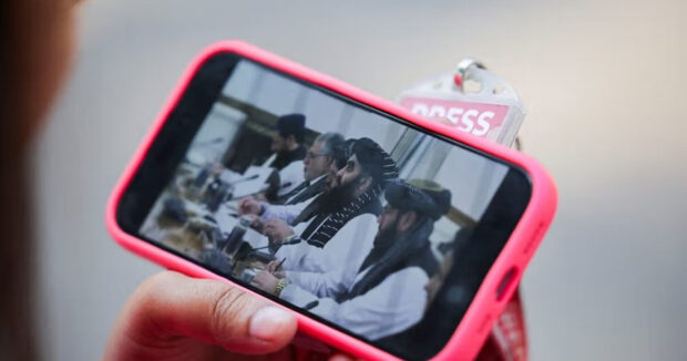 image-taliban_smartfon